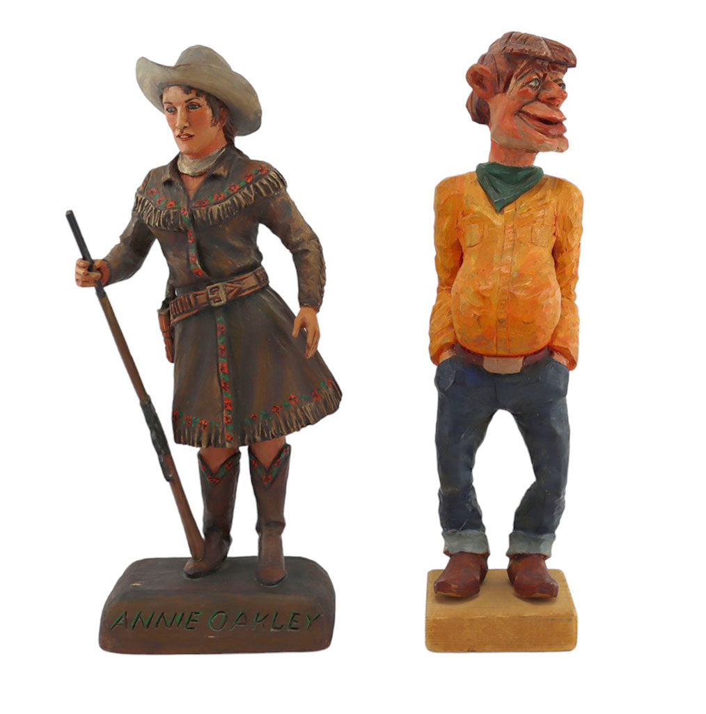 Pair of Wood Carved Figurines - (1.) Dee Flagg (1922-1999) - 