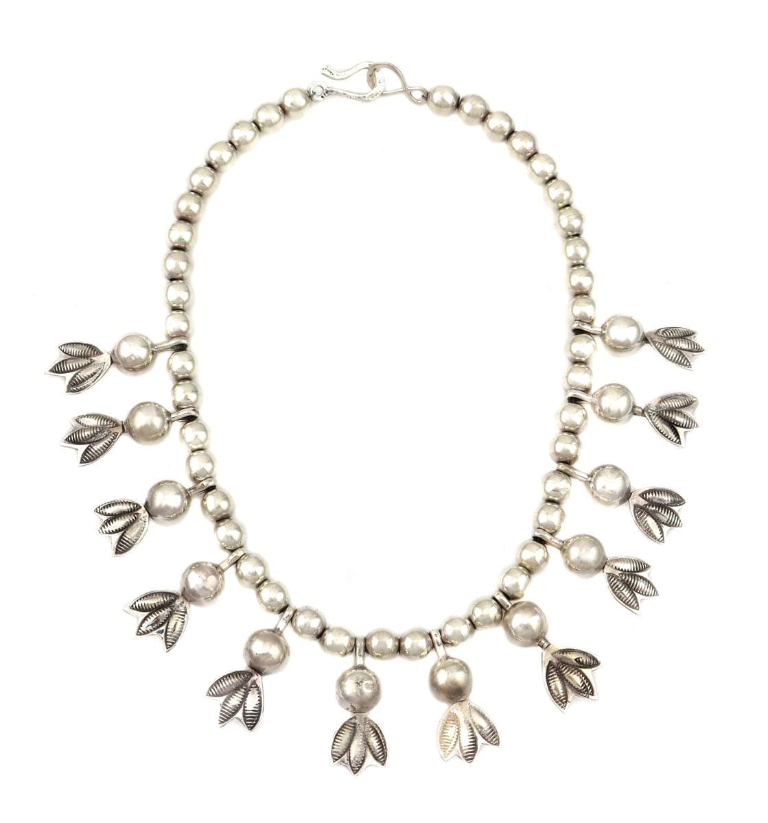Miramontes - Silver Beaded Necklace with Anniversary Blossoms, 17 L