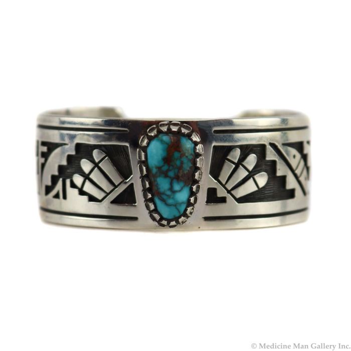 Tim Yazzie - Navajo/San Felipe - Contemporary Bisbee Turquoise and Sterling Silver Overlay Bracelet with Feather Design, size 7 (J15969)