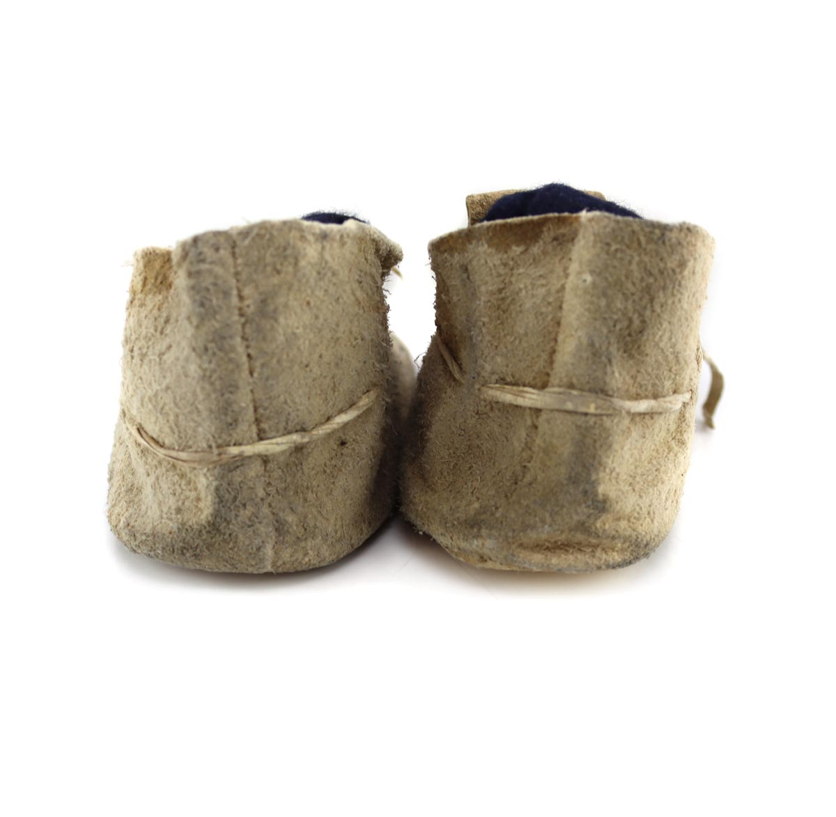 Northern Plains Beaded Leather Moccasins c. 1890s, 2.75" x 7.5" x 3" (DW91963-1123-006)