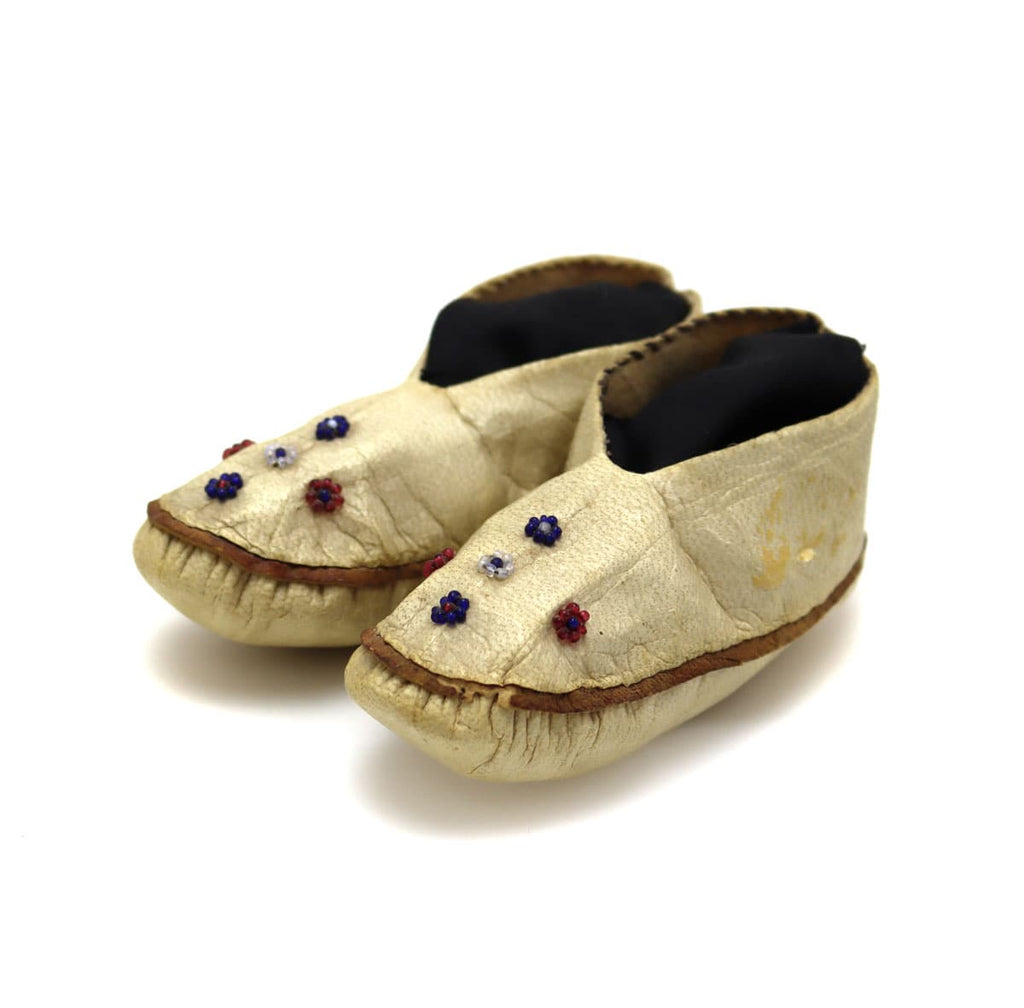 Eskimo Seal Leather and Beaded Baby Moccasins c. 1900s, 2" x 5" x 2" (DW92323A-0421-007)
