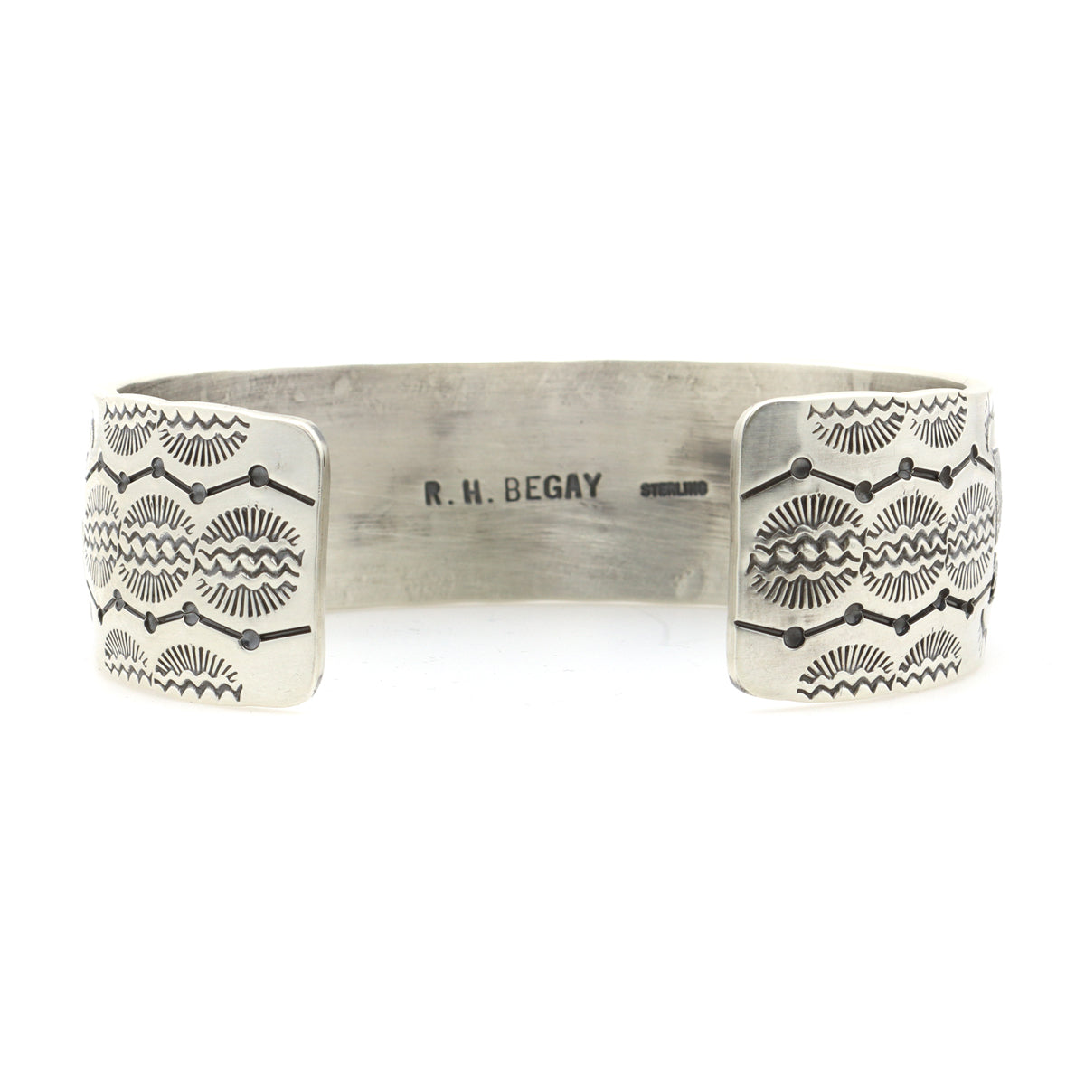Roland Begay - Navajo Contemporary Sterling Silver Storyteller Bracelet with Stamped Design, size 6.75 (J13221) 2
