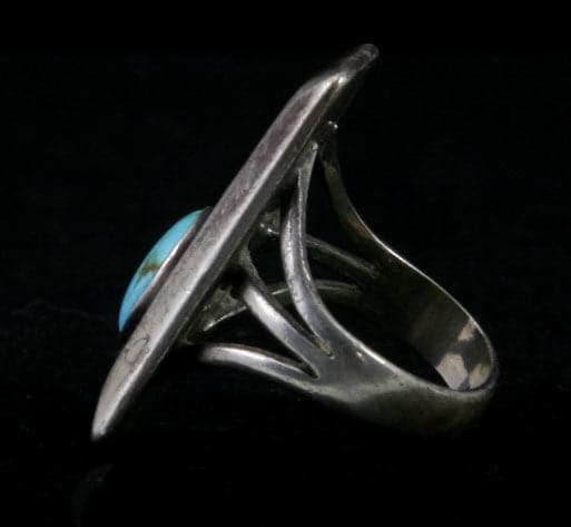Navajo Turquoise and Silver Bear Paw Motif Ring, c. 1950s, Size 6.5 (J4724)