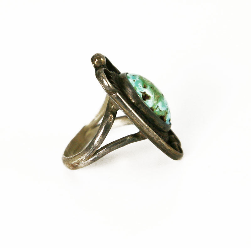 Navajo Turquoise and Silver Ring c. 1970s, size 5.5 (J4966)