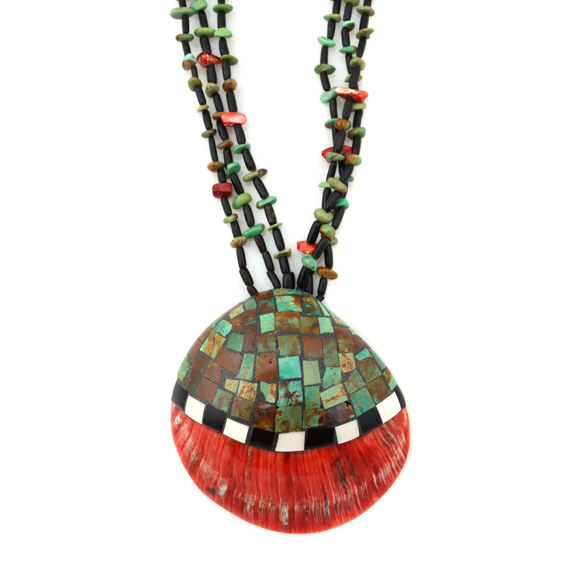 Santo Domingo (Kewa) Necklace with Shell Pendant, Contemporary, 28" length (J90106-011-030)1