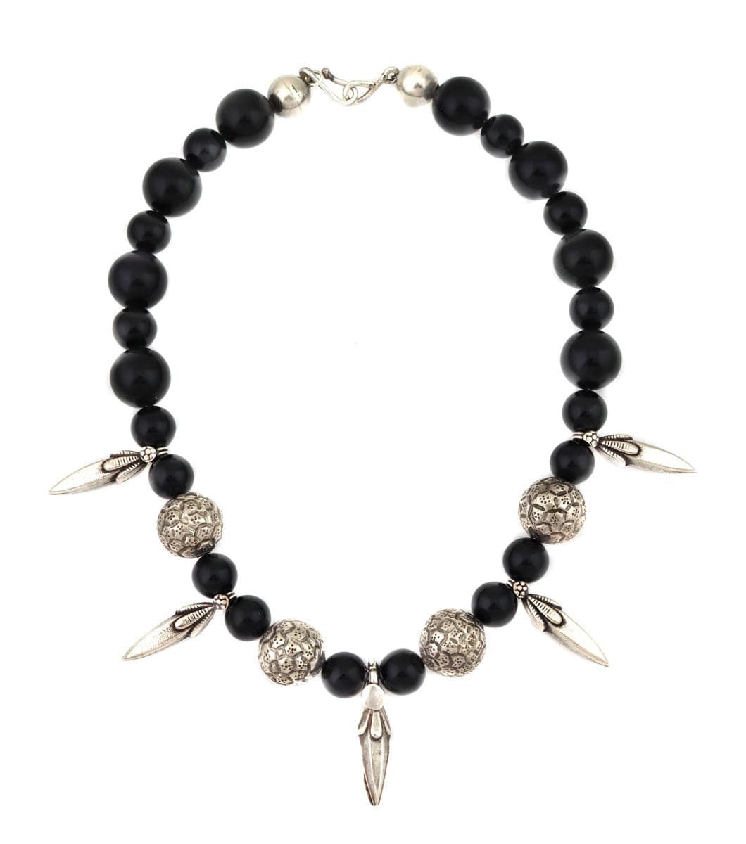 Miramontes - Necklace with 9 Carved Beads and Stylized Blossoms on Onyx Beads, 18" length (J91305-1221-016)