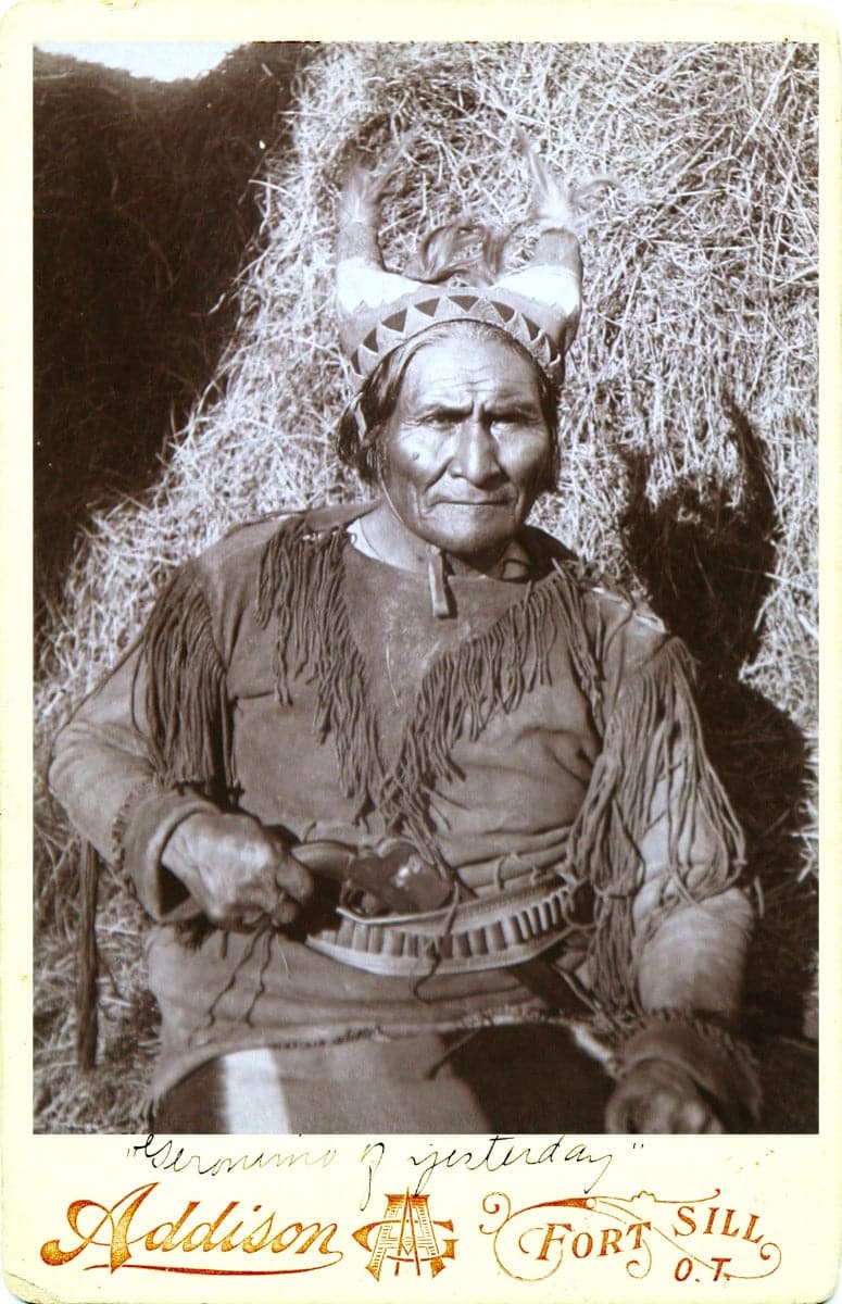 Geronimo of Yesterday Cabinet Card, c. 1900s, 6.5" x 4.25" (M1317)3