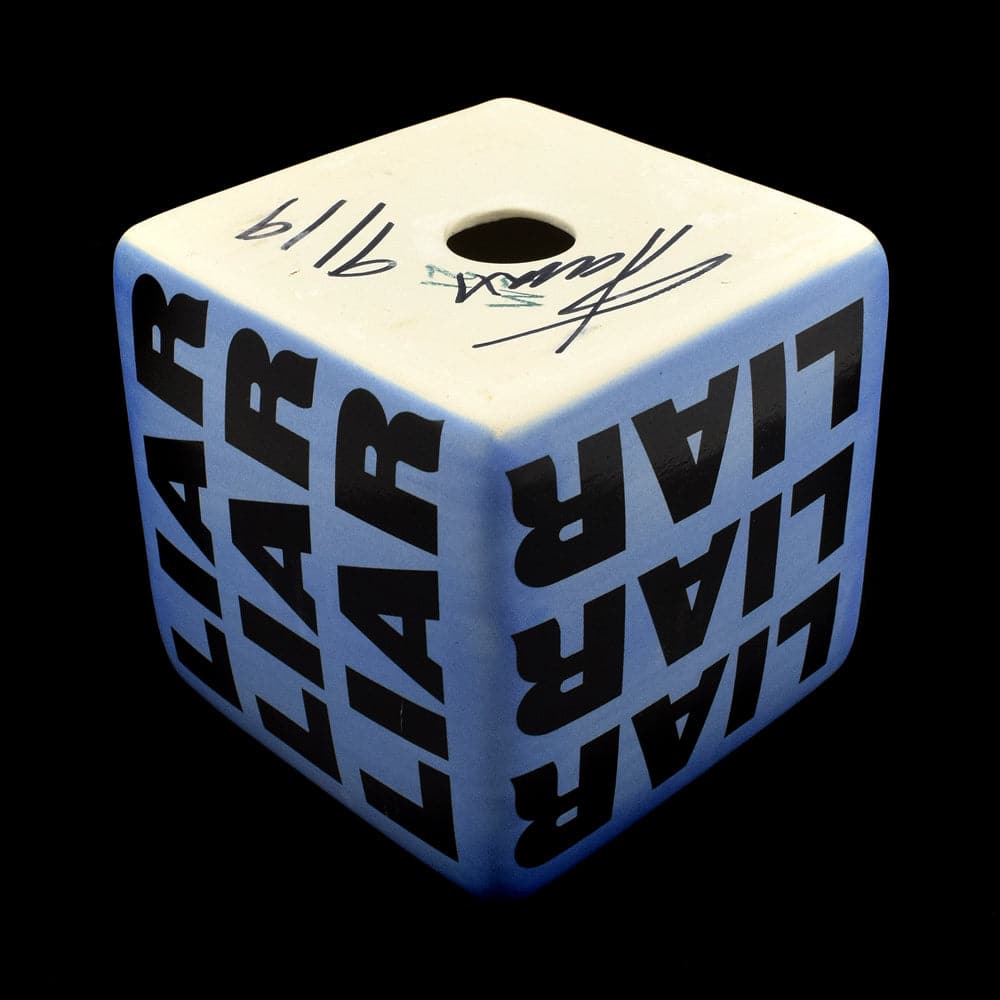 Kaiser Suidan - Blue "LIAR" Porcelain Cube 1
