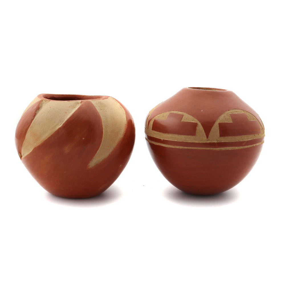 Pair of Jemez Redware Jars with Carved Designs c. 1990s (P3142) 1

