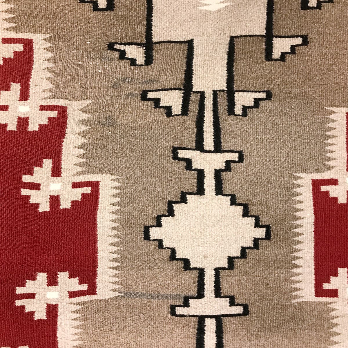 Navajo Klagetoh Rug c. 1970s, 110" x 73.5" (T91824A-0215-002)6